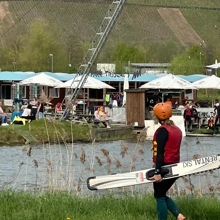 아파트 Moselherz - Urlaub Im Wein- Und Ferienort *